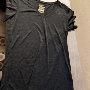 NWOT Nike Dry Fit Tee-shirt